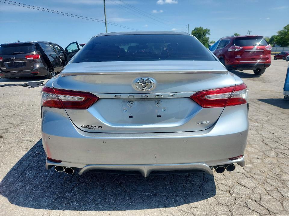2018 TOYOTA CAMRY XSE — Фото 6 из 12