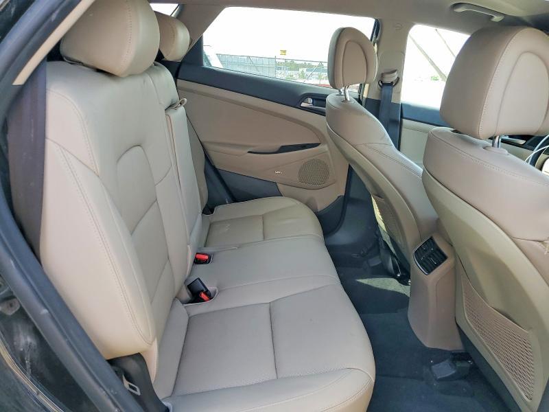 2018 HYUNDAI TUCSON SEL PLUS — Фото 11 из 13