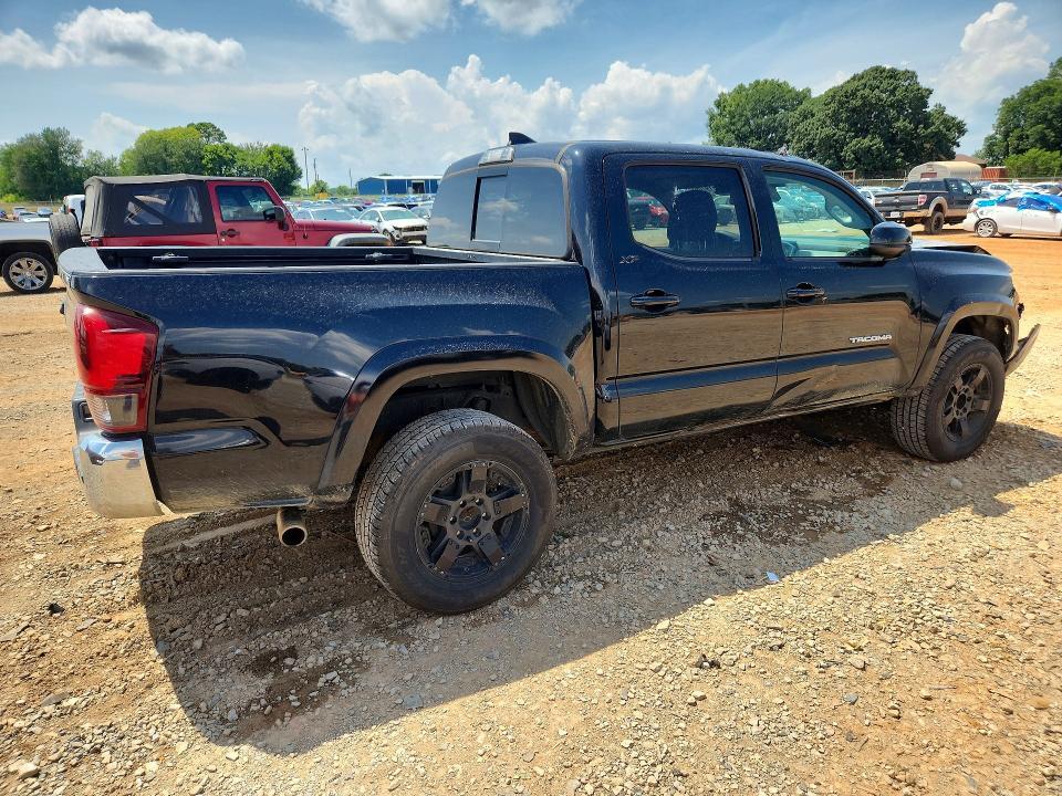 3TMAZ5CN8JM063358 2018 TOYOTA TACOMA photo no. 3