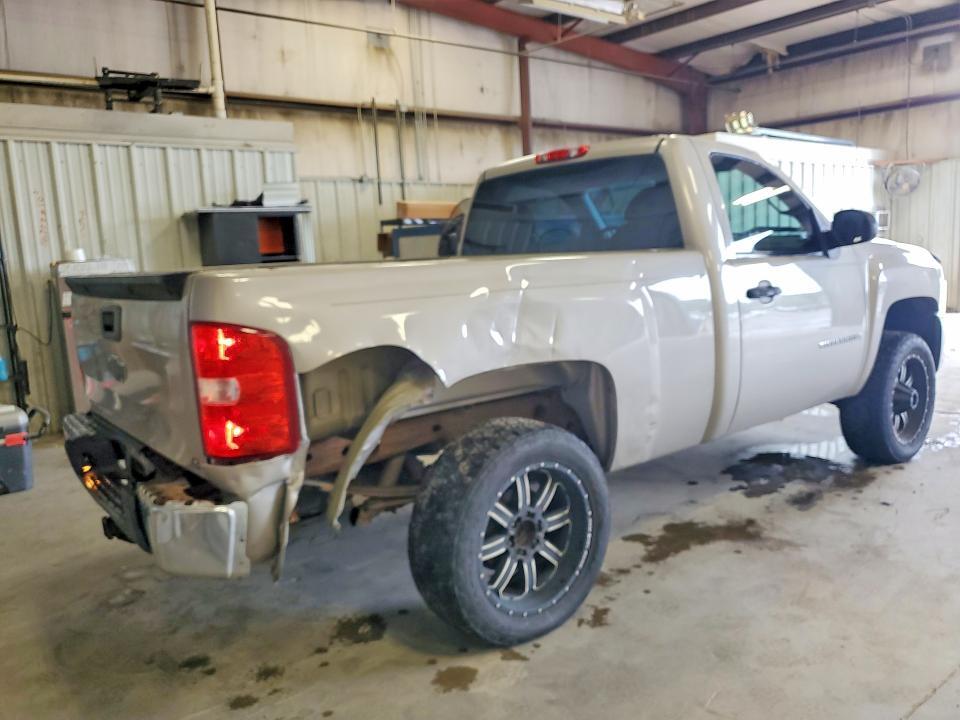 2008 CHEVROLET SILVERADO C1500 — Фото 3 из 12