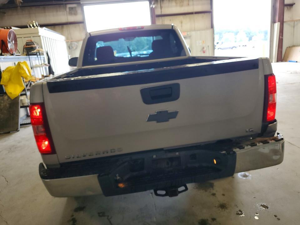 2008 CHEVROLET SILVERADO C1500 — Фото 6 из 12