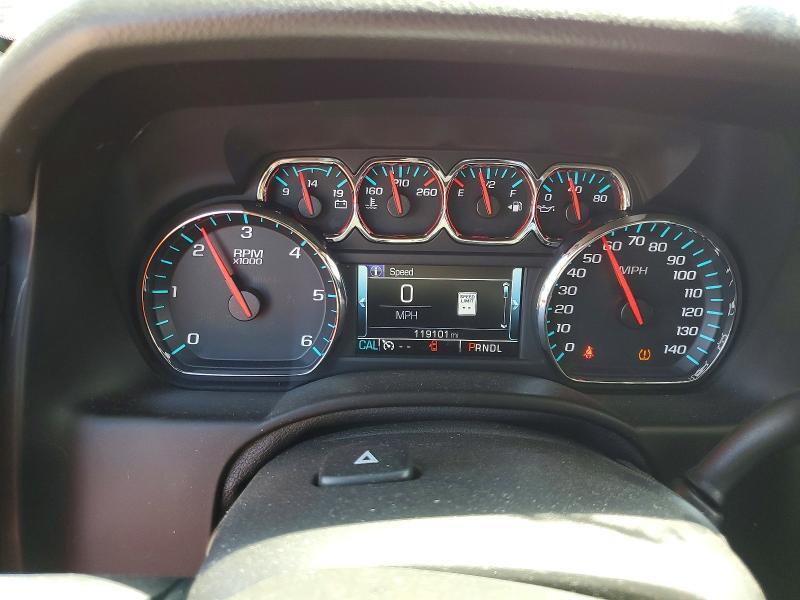 2017 CHEVROLET SUBURBAN K1500 PREMIER — Фото 9 из 13