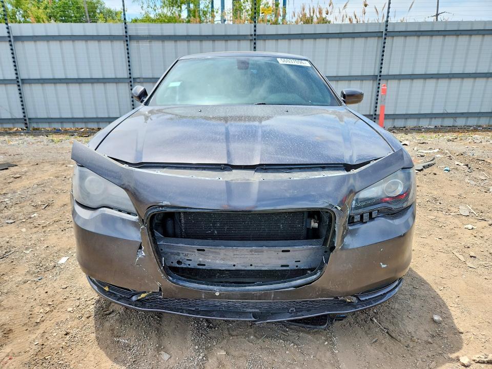 2C3CCAGG9GH261960 2016 CHRYSLER 300 photo no. 5