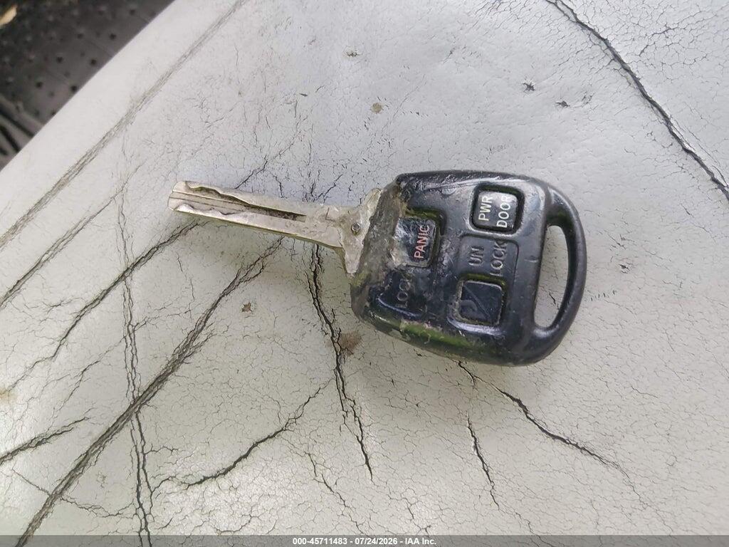 2T2HA31U65C084417 2005 LEXUS RX 330 photo no. 11