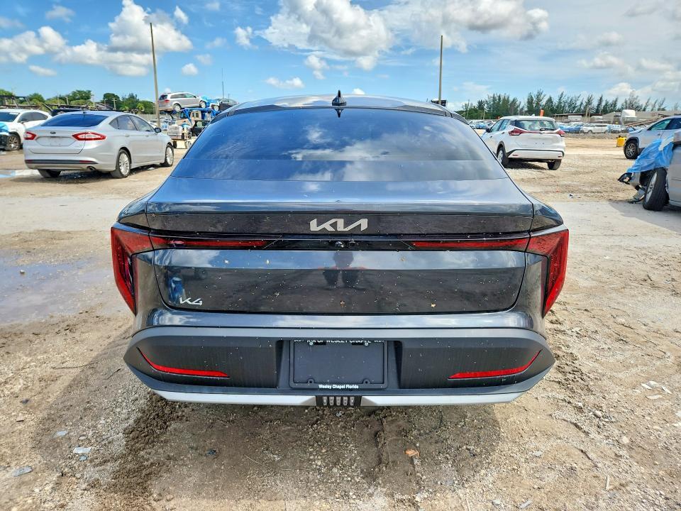 2025 KIA K4 LXS — Фото 6 из 12