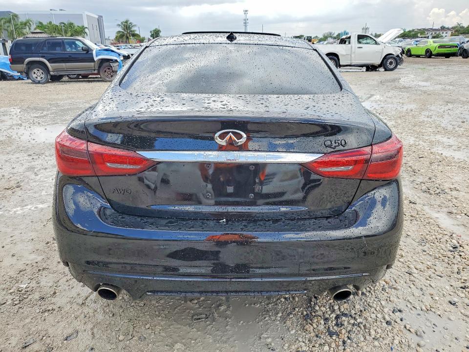 2018 INFINITI Q50 — Фото 6 из 12