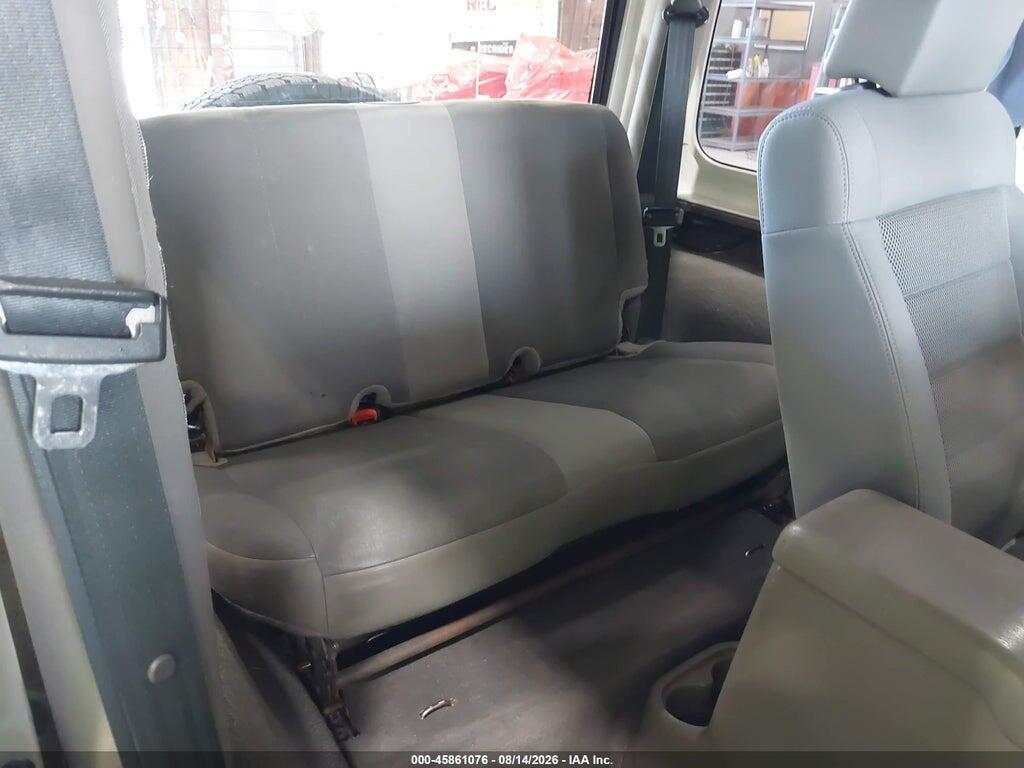 1J4FA59S64P757582 2004 JEEP WRANGLER photo no. 8
