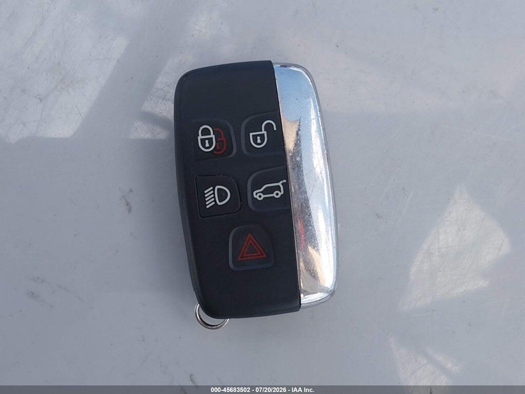 SALRTBBV7HA015211 2017 LAND ROVER DISCOVERY photo no. 11