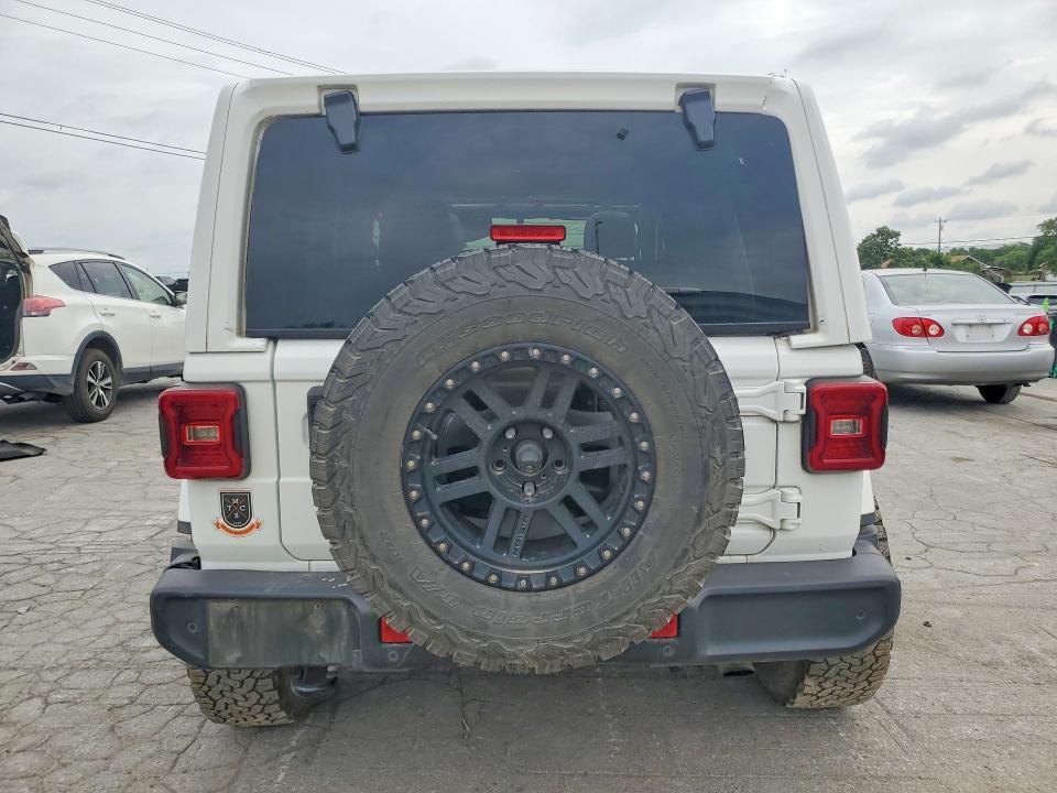 2020 JEEP WRANGLER UNLIMITED SAHARA — Фото 6 из 13