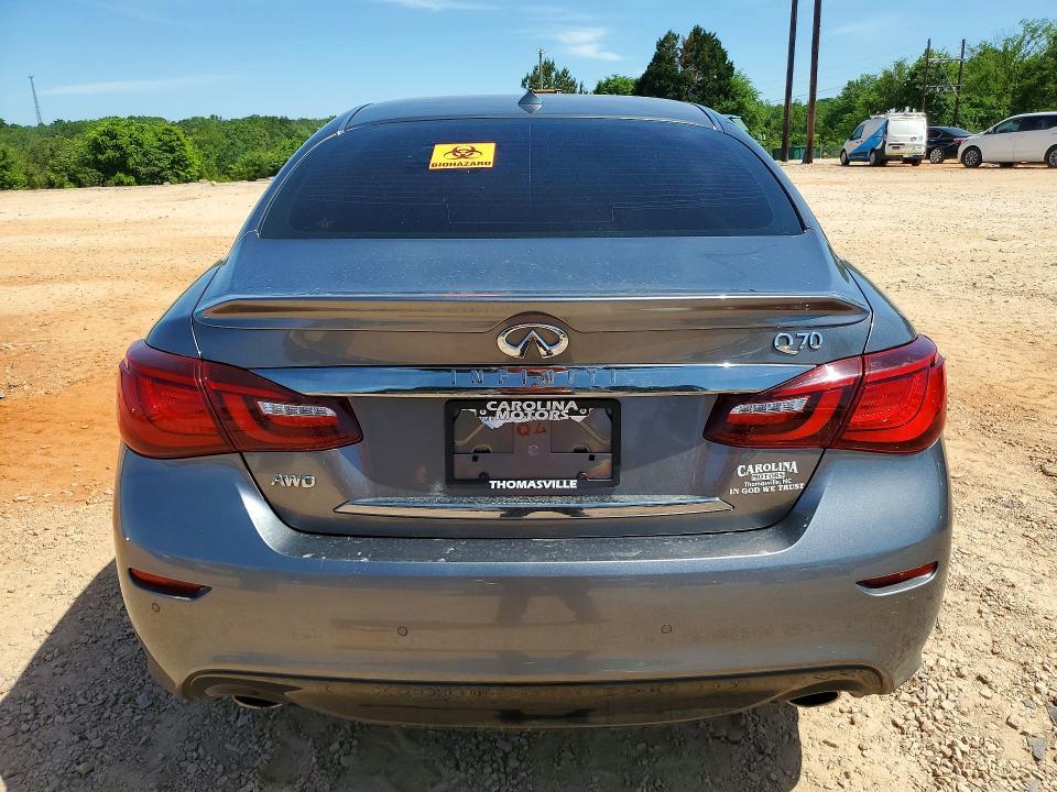 2018 INFINITI Q70 3.7 LUXE — Фото 6 из 12