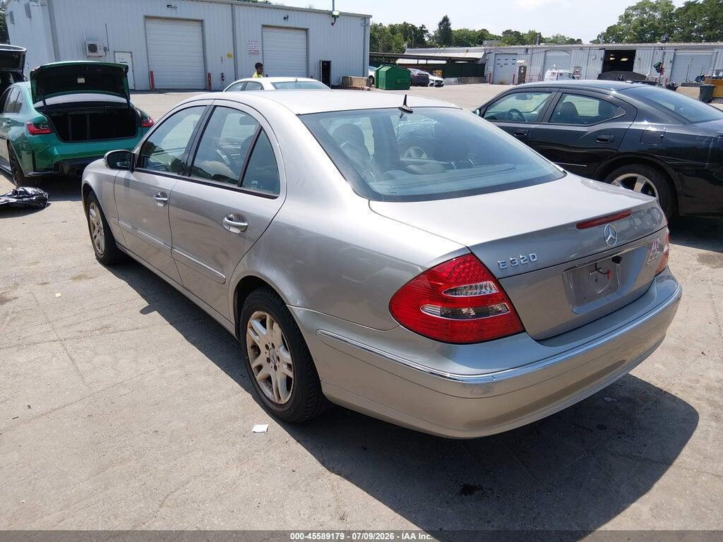 WDBUF65JX4A425860 2004 MERCEDES-BENZ E 320 photo no. 3
