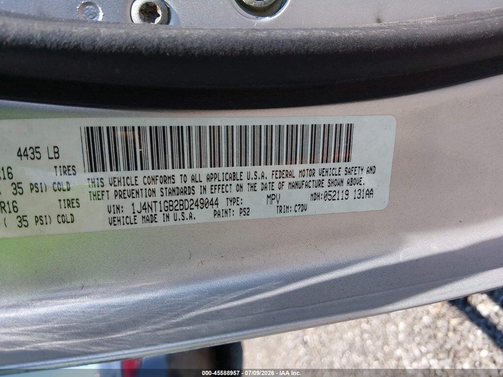 1J4NT1GB2BD249044 2011 JEEP PATRIOT photo no. 9