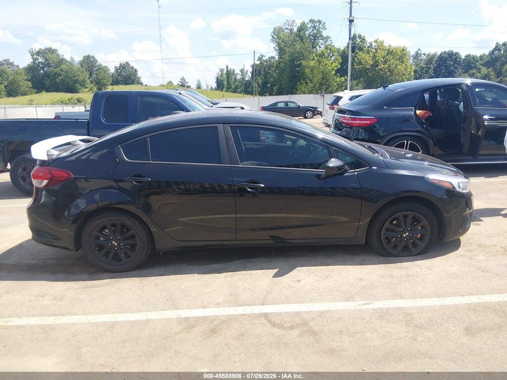 3KPFL4A77HE014498 2017 KIA FORTE photo no. 12