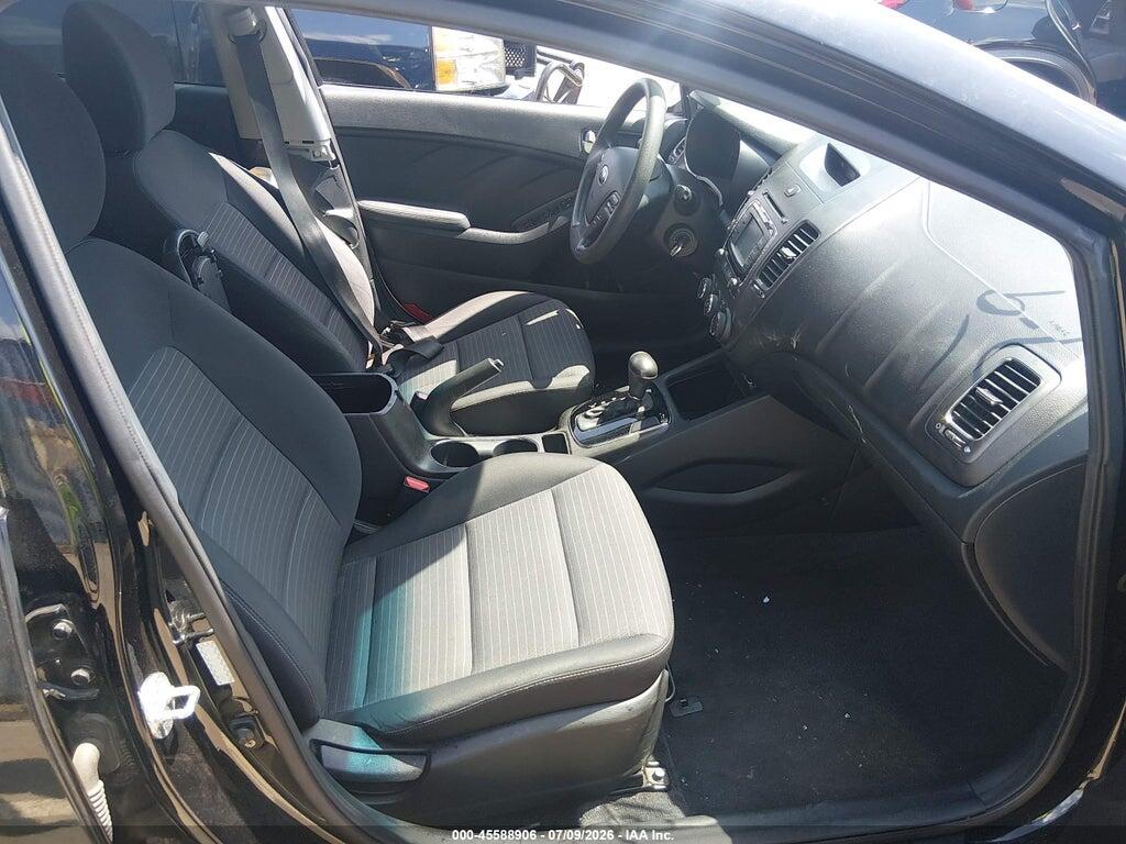 3KPFL4A77HE014498 2017 KIA FORTE photo no. 5