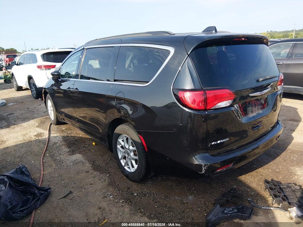 2C4RC1DG5LR164107 2020 CHRYSLER VOYAGER photo no. 3