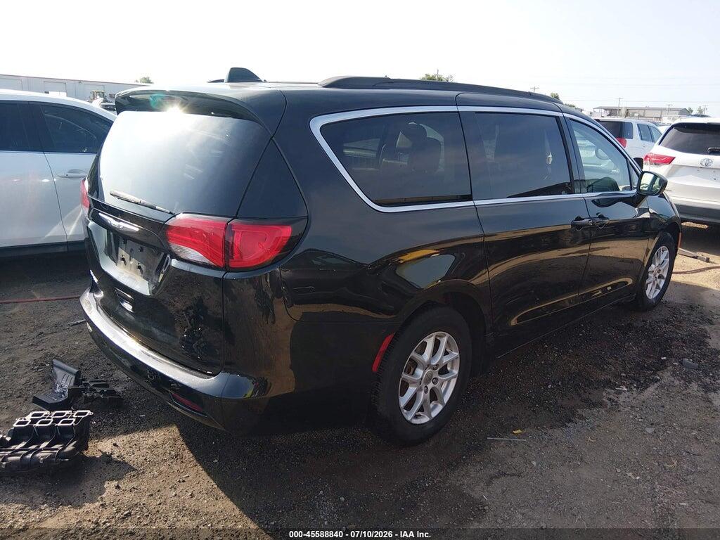 2C4RC1DG5LR164107 2020 CHRYSLER VOYAGER photo no. 4