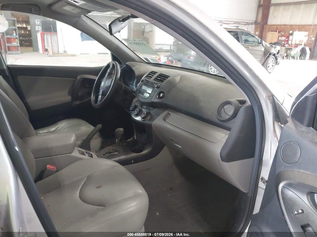 2T3BF4DVXBW082659 2011 TOYOTA RAV4 photo no. 5