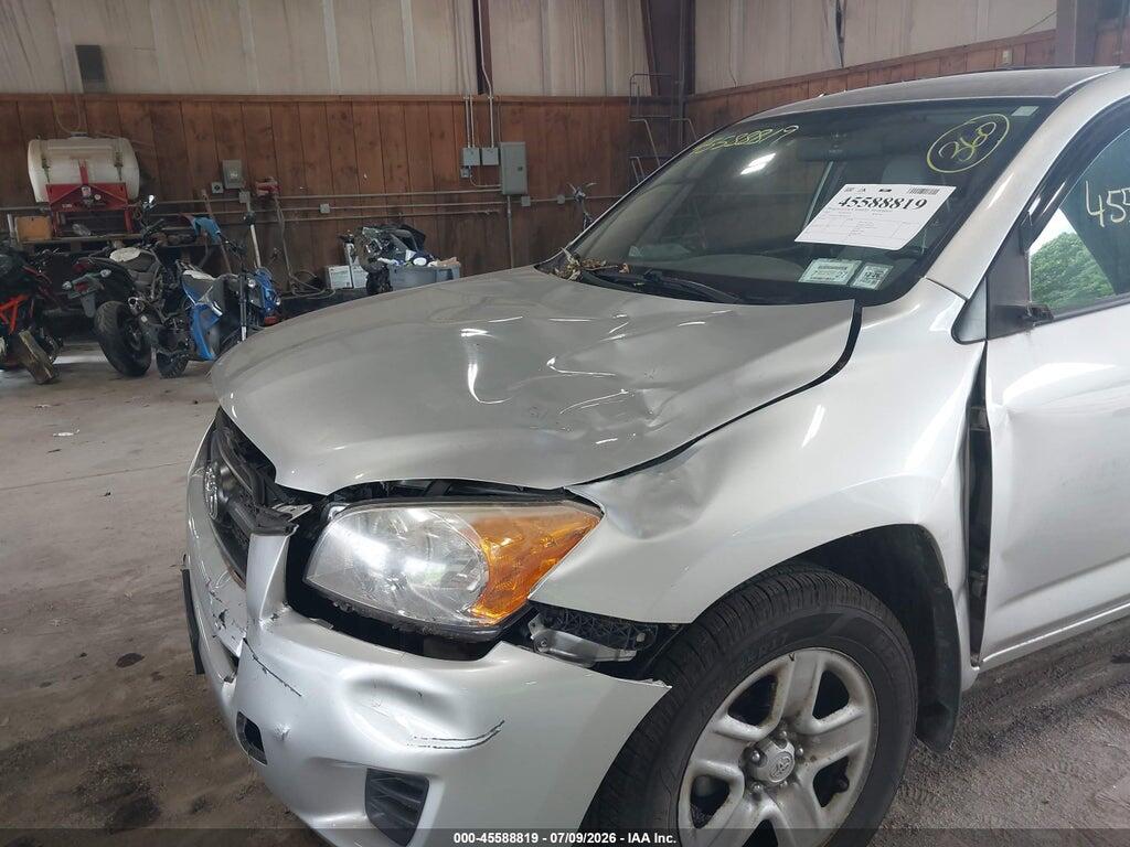 2T3BF4DVXBW082659 2011 TOYOTA RAV4 photo no. 6