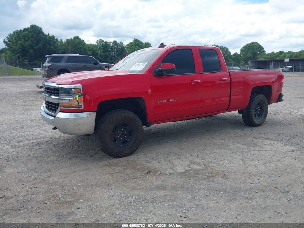 1GCVKREH3JZ320266 2018 CHEVROLET SILVERADO 1500 photo no. 2
