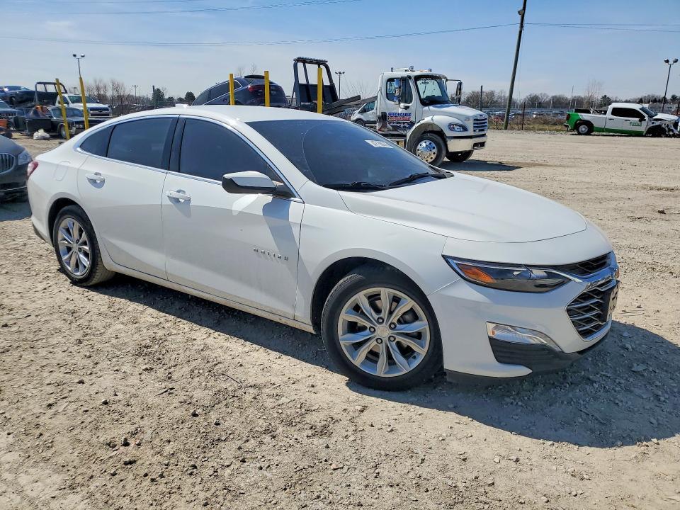 2020 CHEVROLET MALIBU LT — Фото 4 из 12