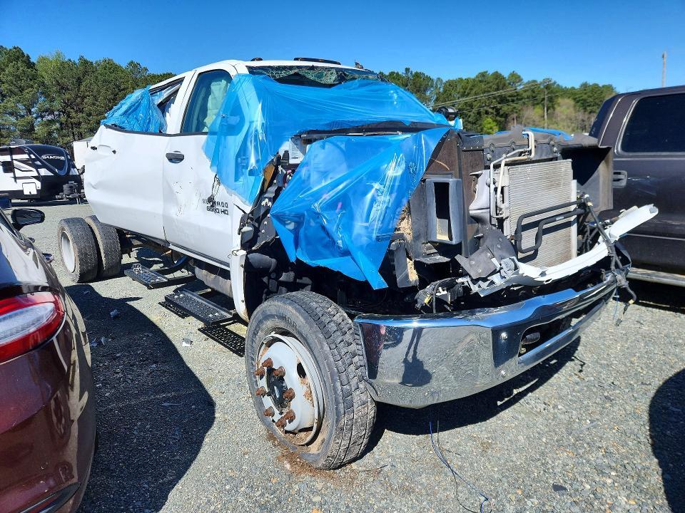 1HTKJPVKXLH255935 2020 CHEVROLET SILVERADO MEDIUM DUTY photo no. 4