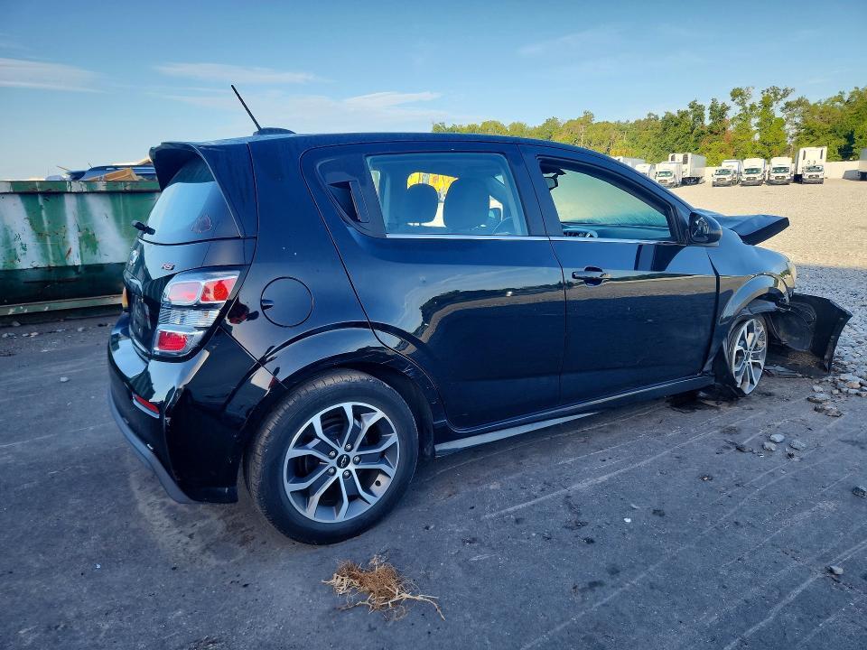2020 CHEVROLET SONIC LT — Фото 3 из 12