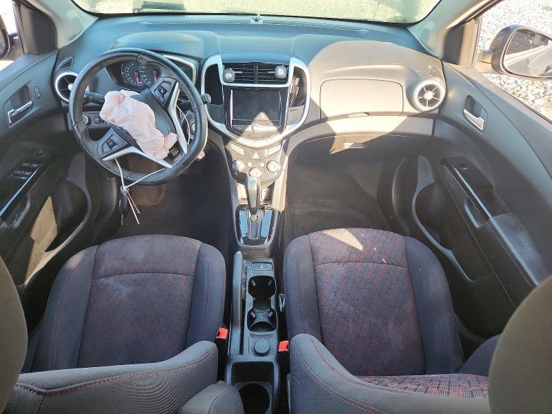 2020 CHEVROLET SONIC LT — Фото 8 из 12