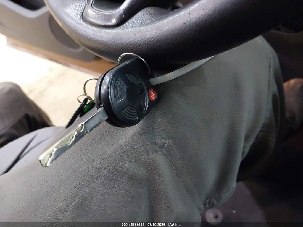 1FMCU0F75HUE13800 2017 FORD ESCAPE photo no. 11