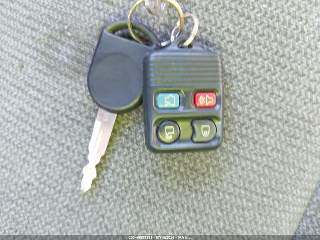 1FAFP55202G261965 2002 FORD TAURUS photo no. 11