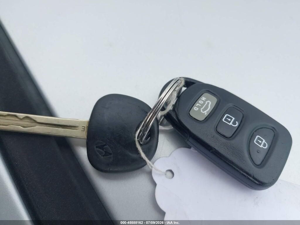 5NPEB4AC2DH795867 2013 HYUNDAI SONATA photo no. 11
