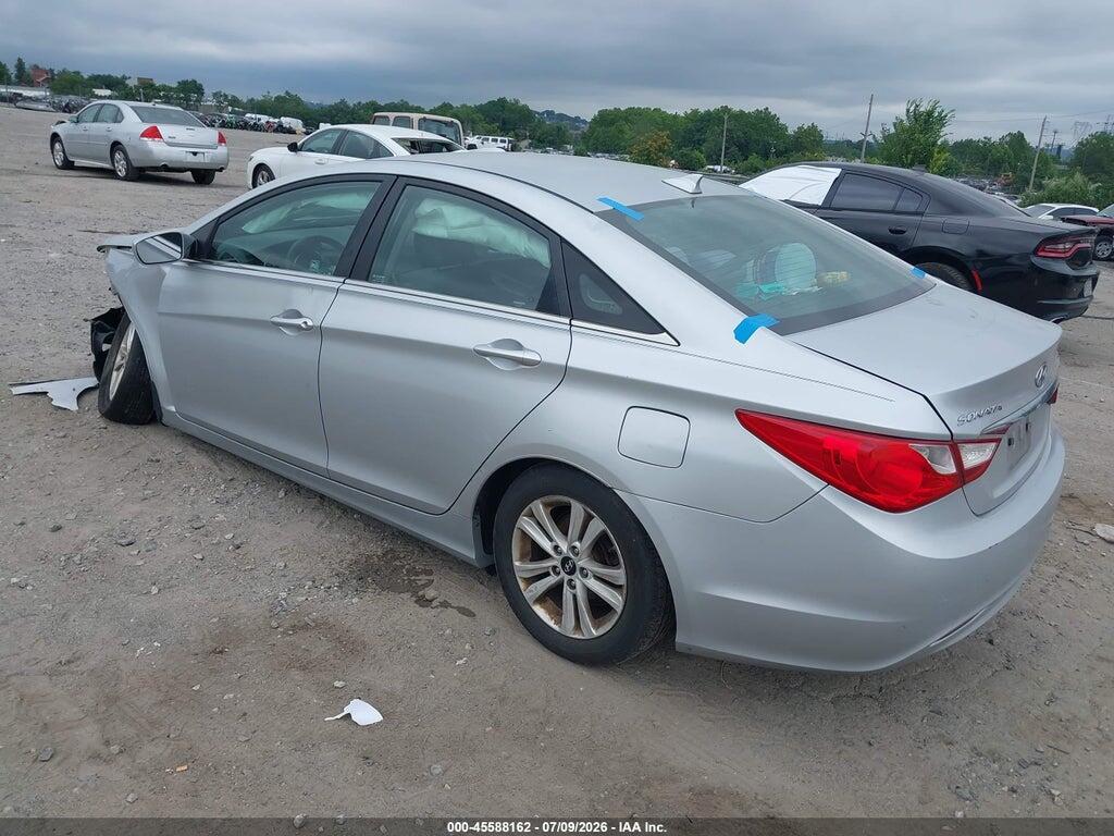 5NPEB4AC2DH795867 2013 HYUNDAI SONATA photo no. 3