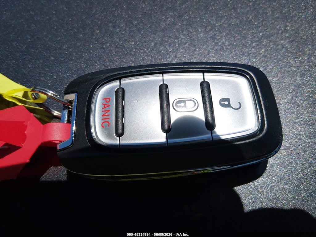 2C4RC1CG6LR252536 2020 CHRYSLER VOYAGER photo no. 11
