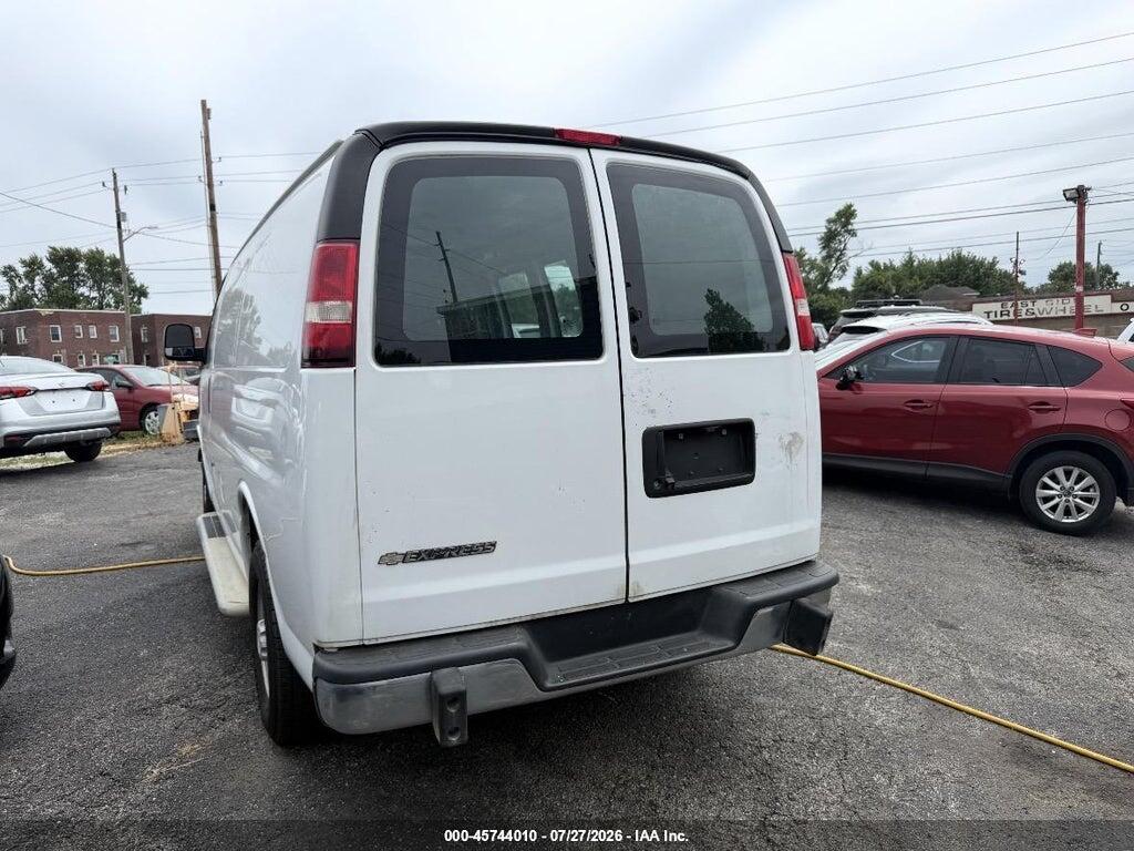 1GCWGAFG2J1908476 2018 CHEVROLET EXPRESS 2500 photo no. 11