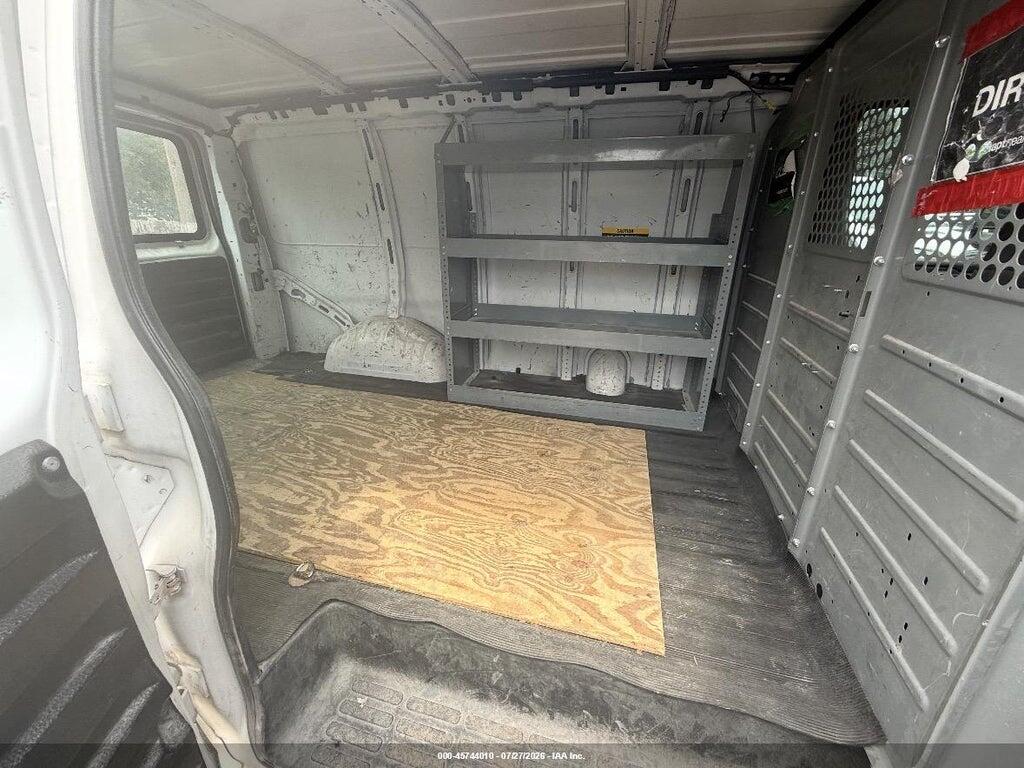 1GCWGAFG2J1908476 2018 CHEVROLET EXPRESS 2500 photo no. 12