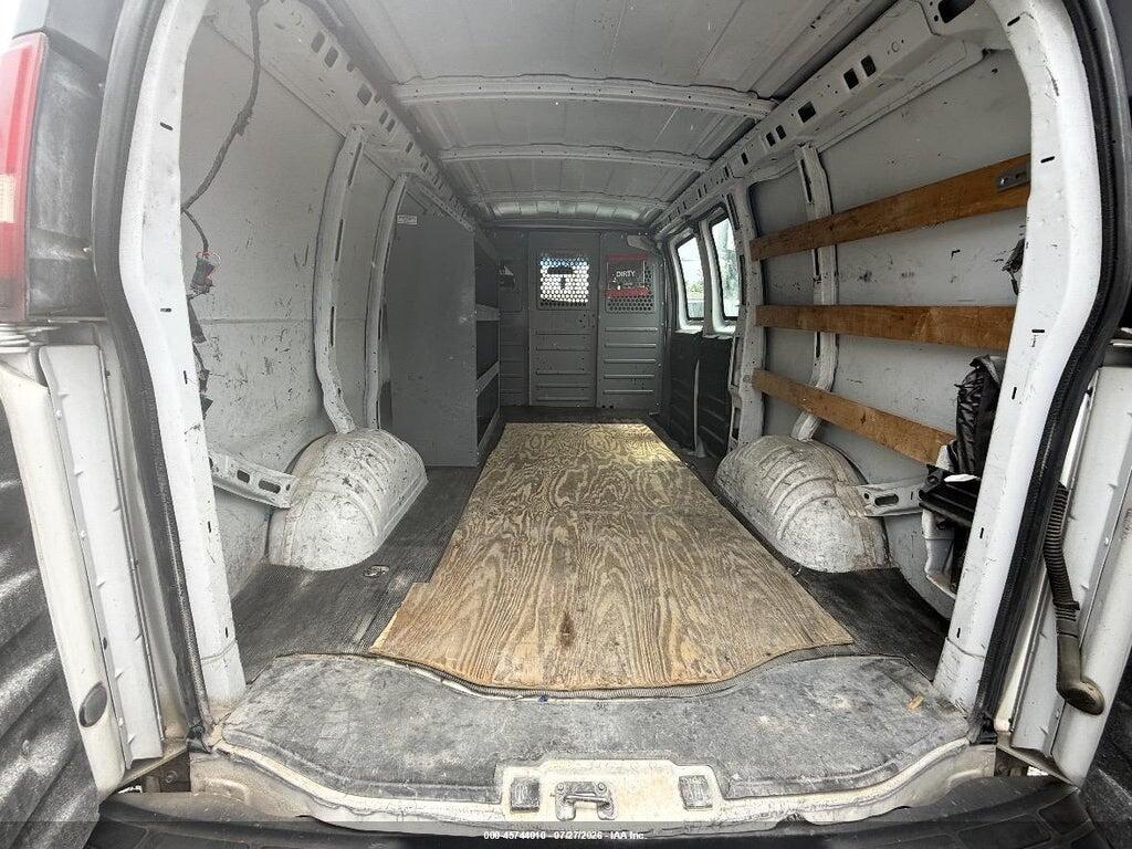 1GCWGAFG2J1908476 2018 CHEVROLET EXPRESS 2500 photo no. 8