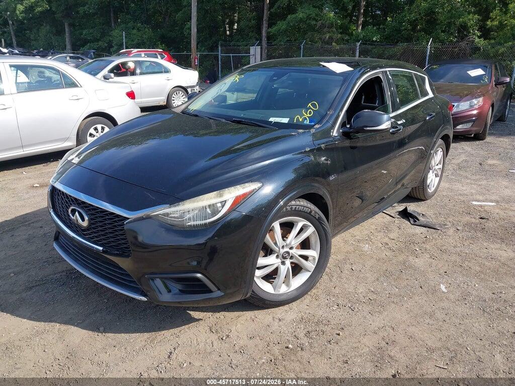 SJKCH5CP7HA017361 2017 INFINITI QX30 photo no. 2