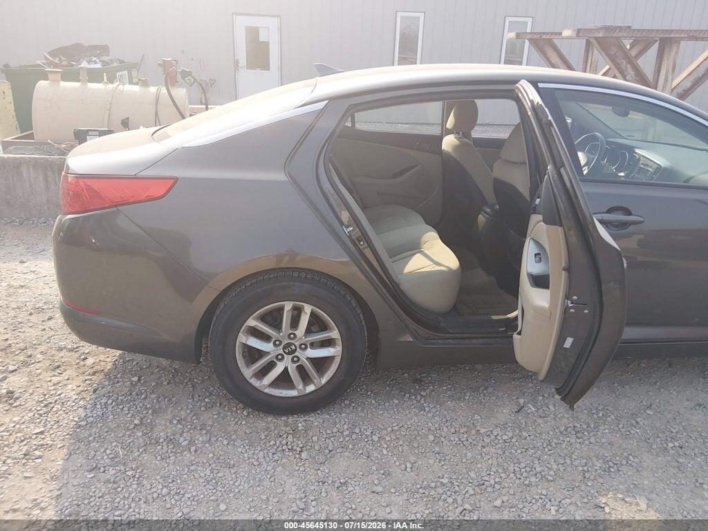 KNAGM4A76B5121074 2011 KIA OPTIMA photo no. 8