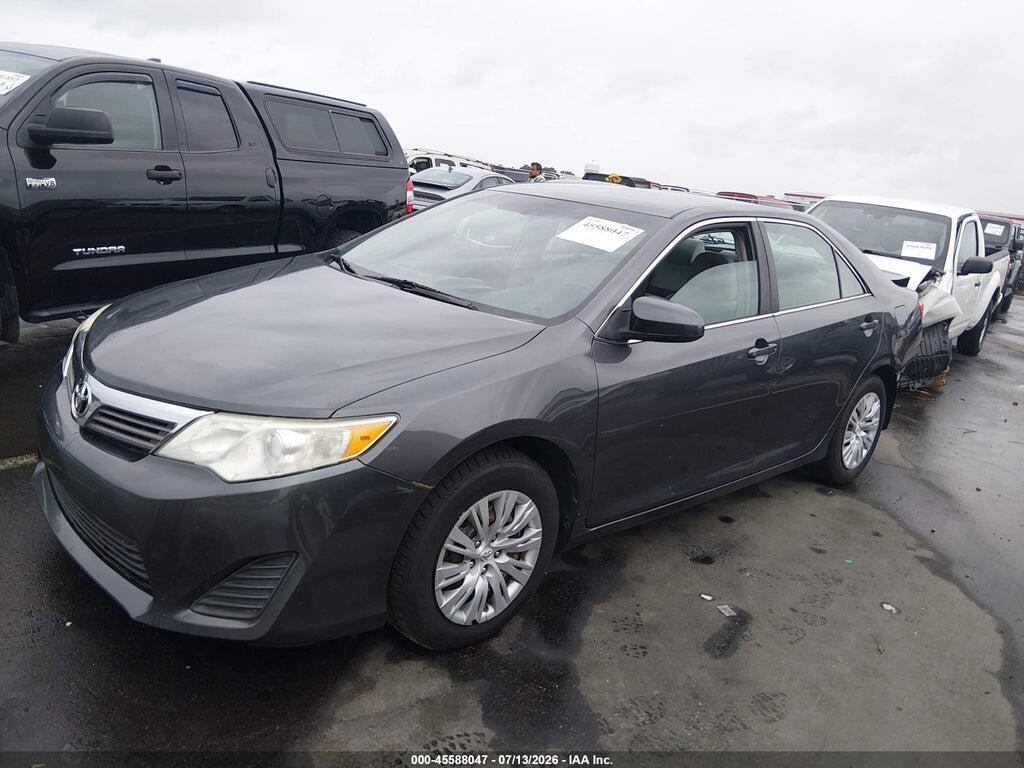 4T4BF1FK3CR183575 2012 TOYOTA CAMRY photo no. 2