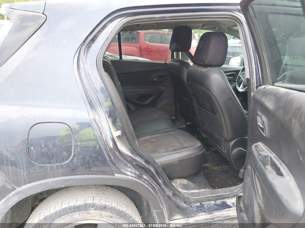 3GNCJLSB2KL217640 2019 CHEVROLET TRAX photo no. 8