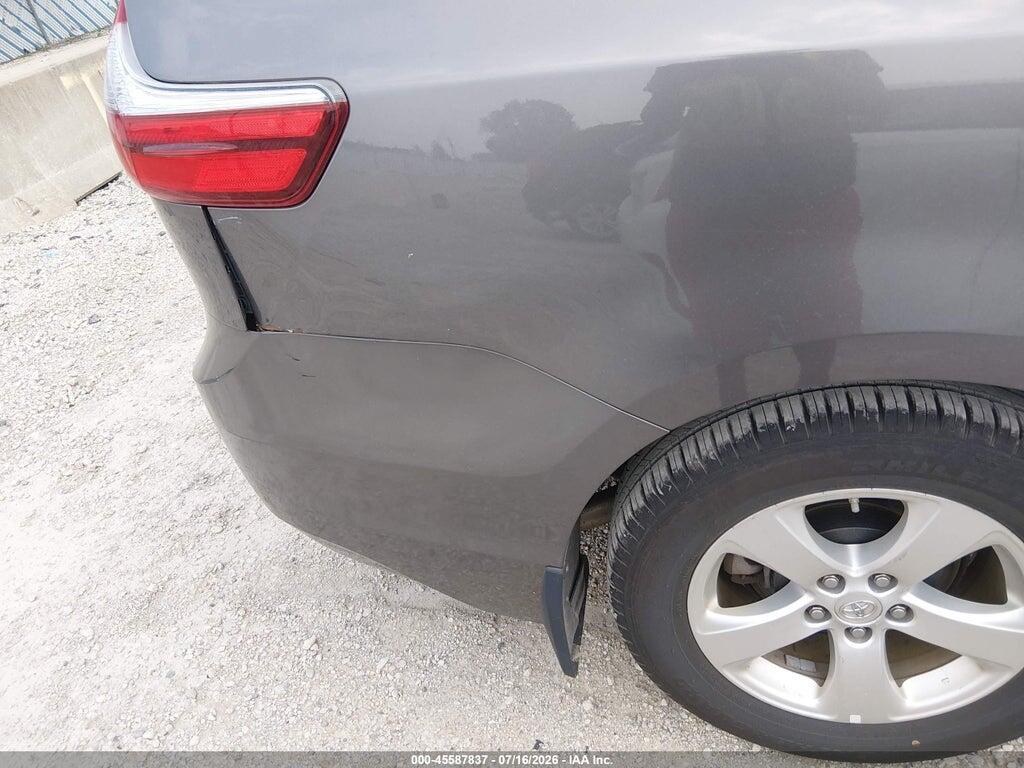 5TDKZ3DC2HS836017 2017 TOYOTA SIENNA photo no. 12
