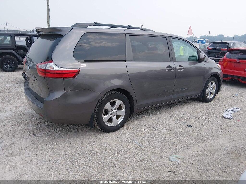 5TDKZ3DC2HS836017 2017 TOYOTA SIENNA photo no. 4