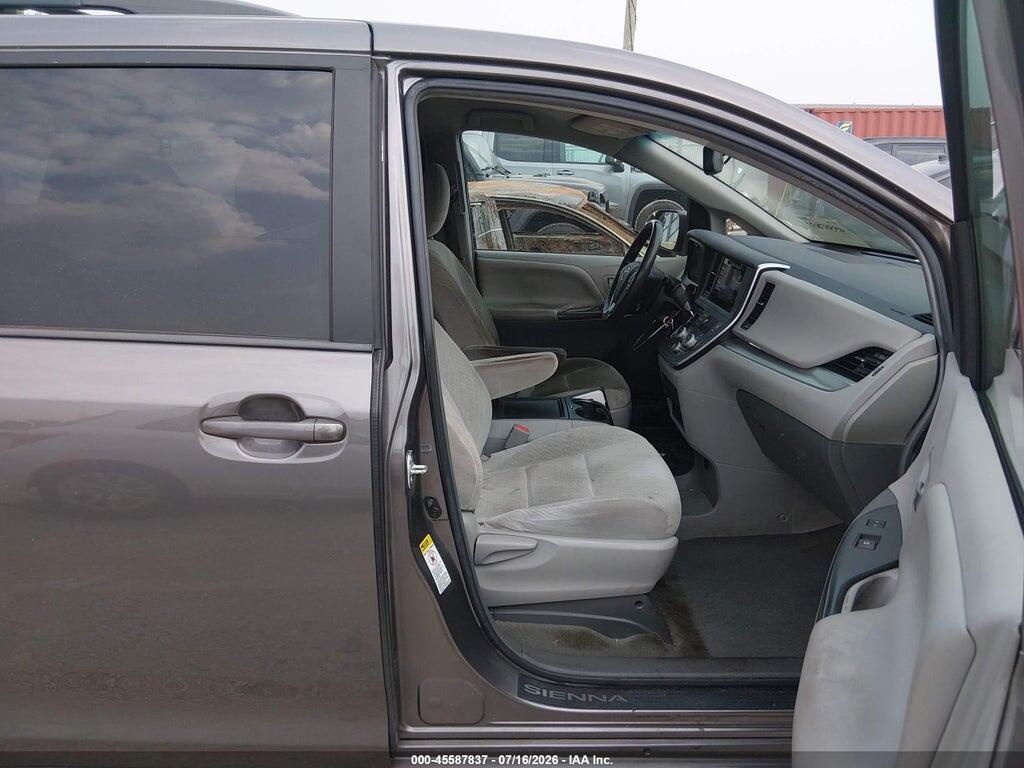 5TDKZ3DC2HS836017 2017 TOYOTA SIENNA photo no. 5