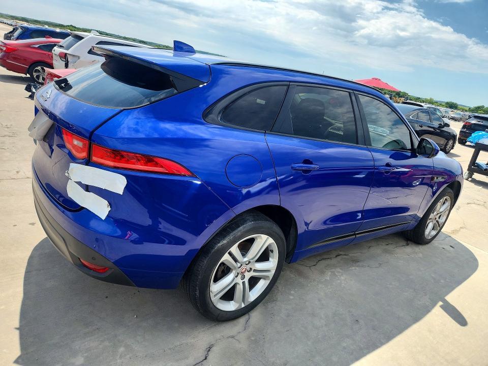 SADCL2FN0JA240295 2018 JAGUAR F-PACE photo no. 3