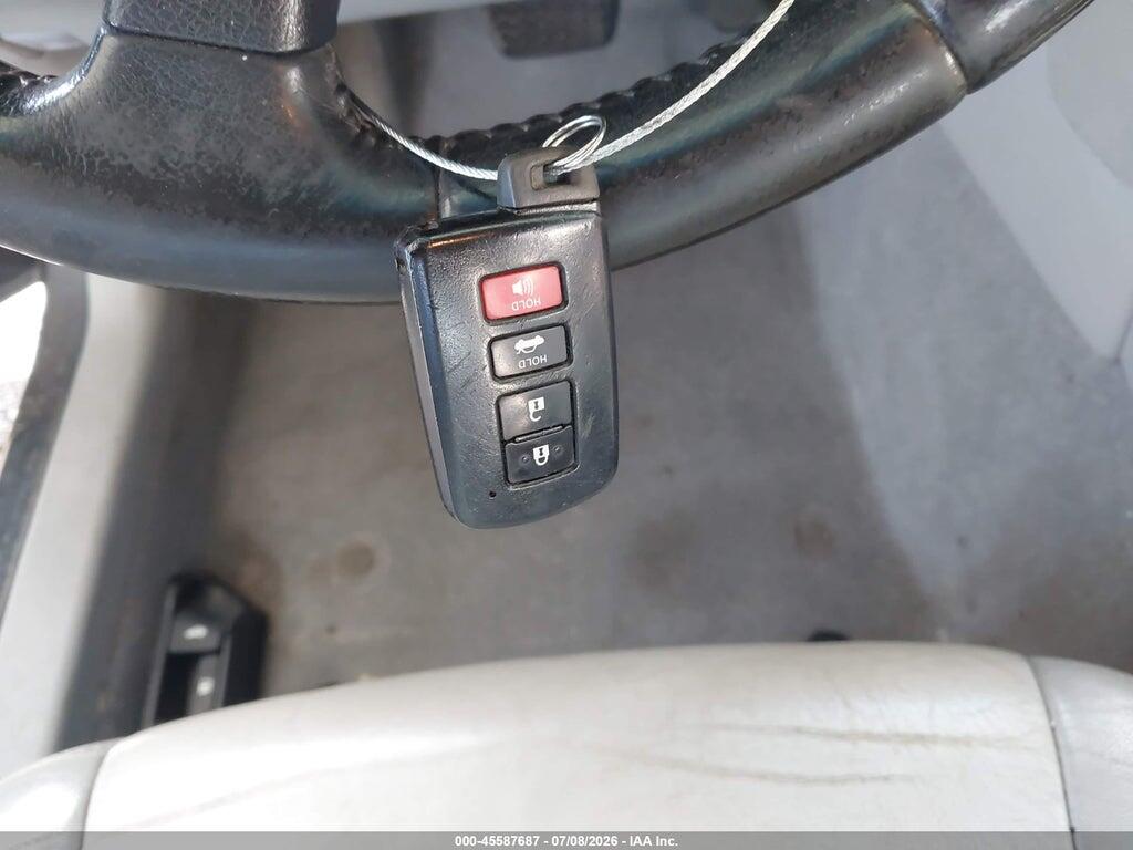 4T4BF1FK4ER360783 2014 TOYOTA CAMRY photo no. 11