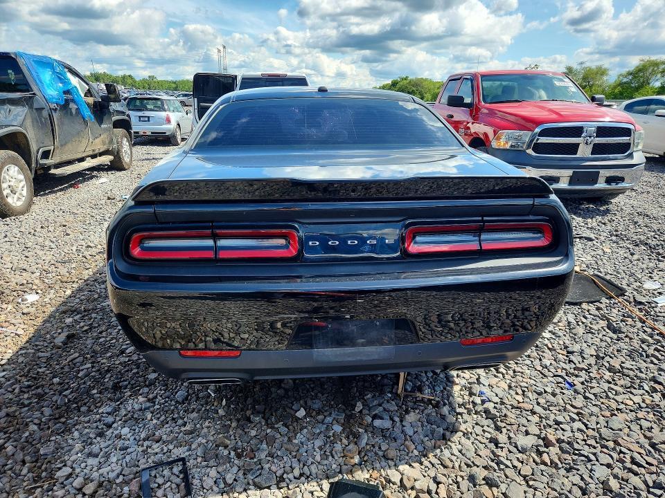 2020 DODGE CHALLENGER R/T — Фото 6 из 12