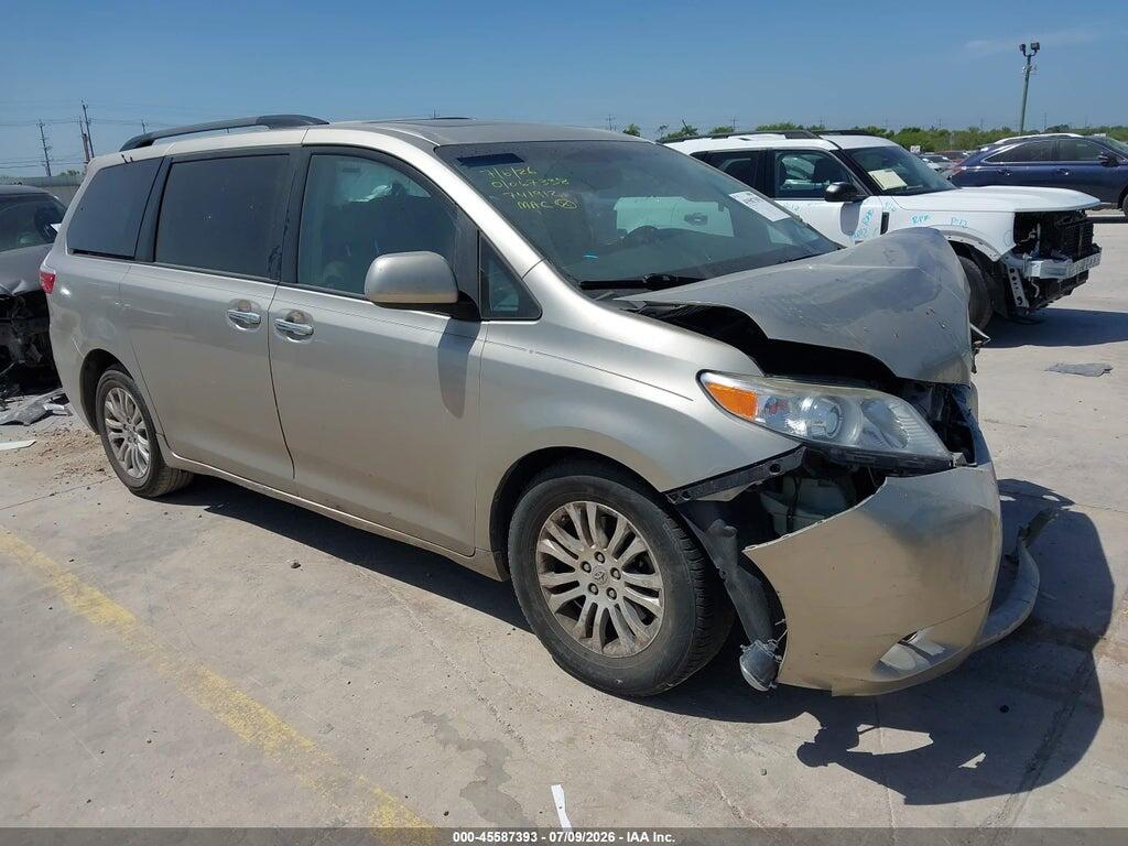 5TDYK3DC6GS741912 2016 TOYOTA SIENNA photo no. 1