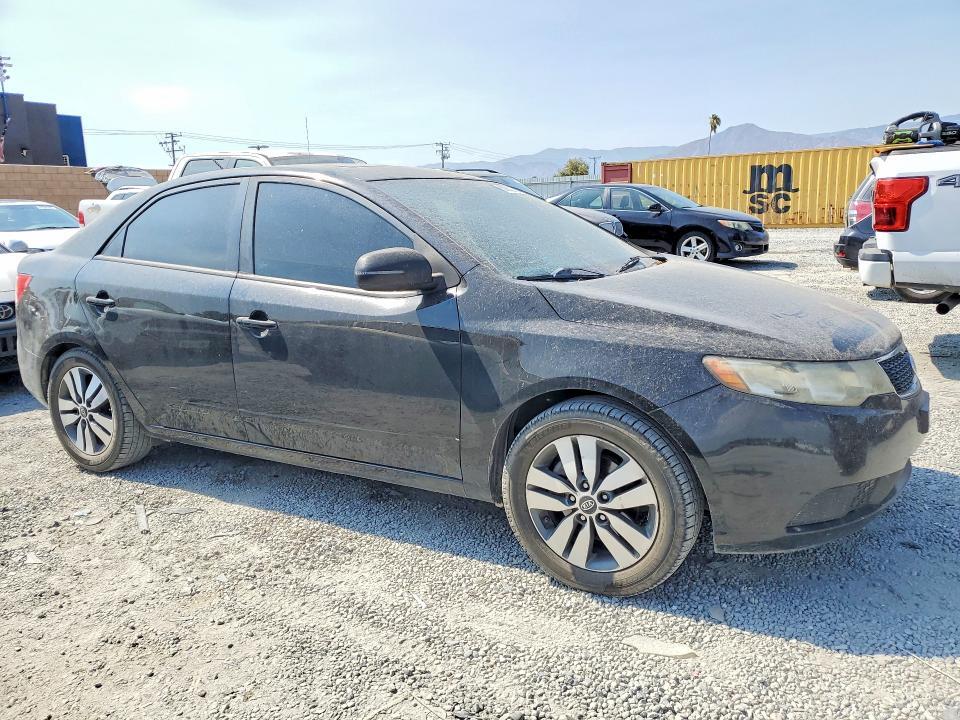 KNAFU4A22D5720864 2013 KIA FORTE photo no. 4