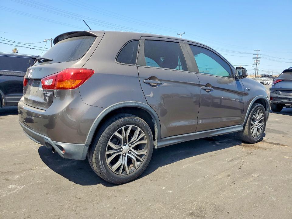 2016 MITSUBISHI OUTLANDER SPORT ES — Фото 3 из 13