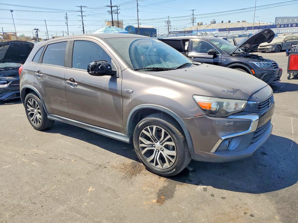 2016 MITSUBISHI OUTLANDER SPORT ES — Фото 4 из 13