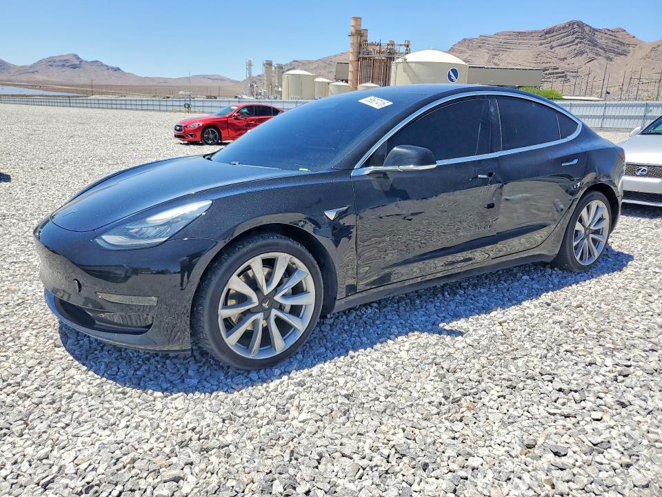 5YJ3E1EA7JF075951 2018 TESLA MODEL 3 photo no. 1
